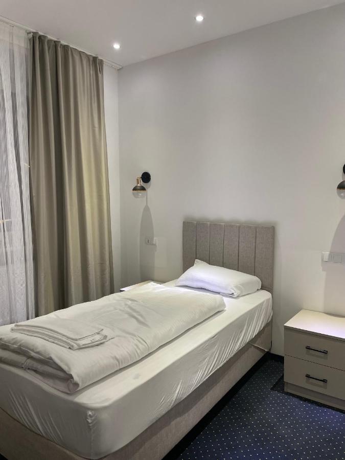 Gastpark Hotel Manching Zewnętrze zdjęcie