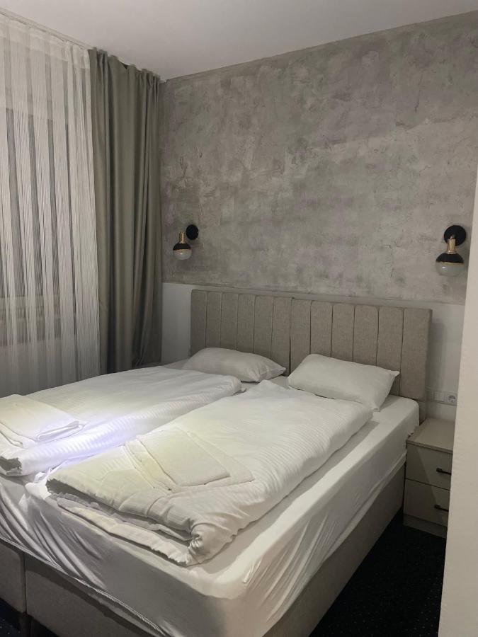 Gastpark Hotel Manching Zewnętrze zdjęcie