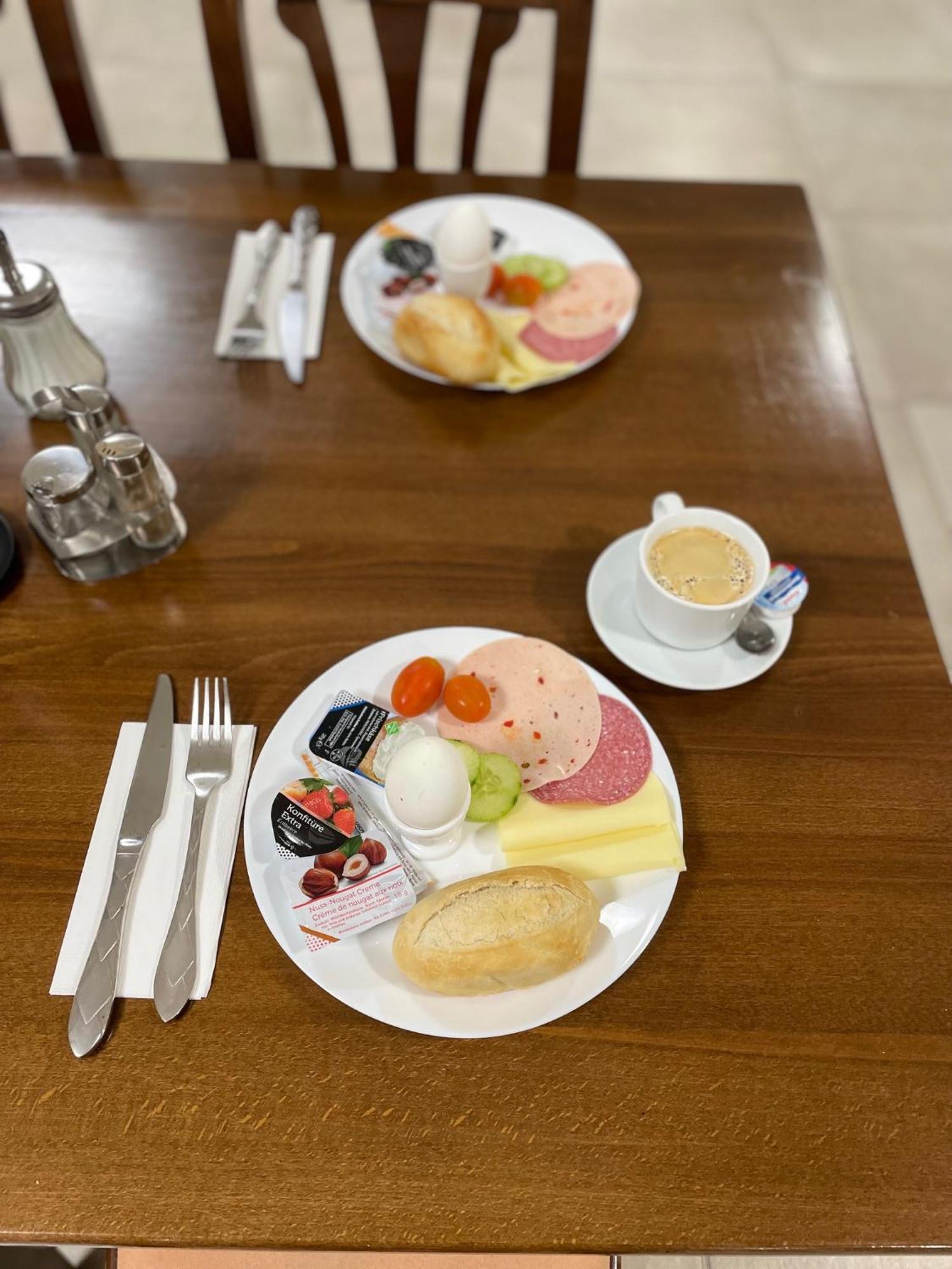 Gastpark Hotel Manching Zewnętrze zdjęcie