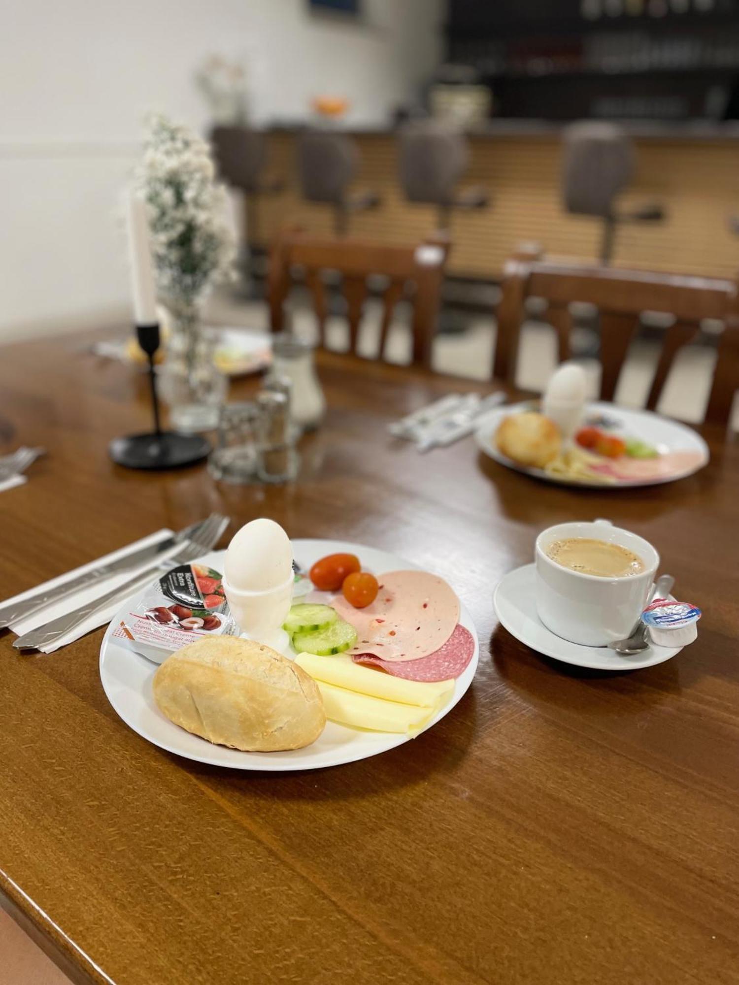 Gastpark Hotel Manching Zewnętrze zdjęcie