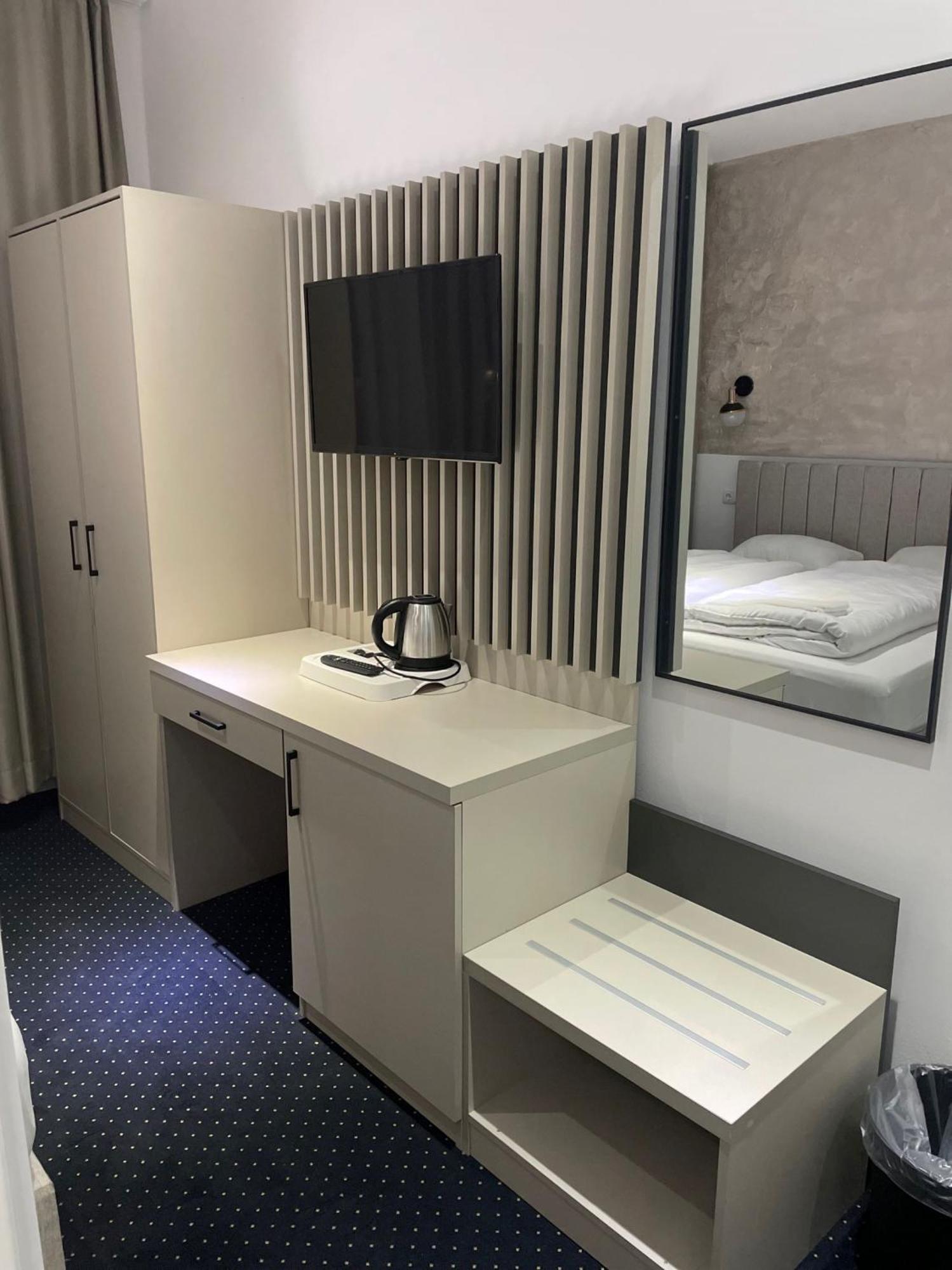 Gastpark Hotel Manching Zewnętrze zdjęcie
